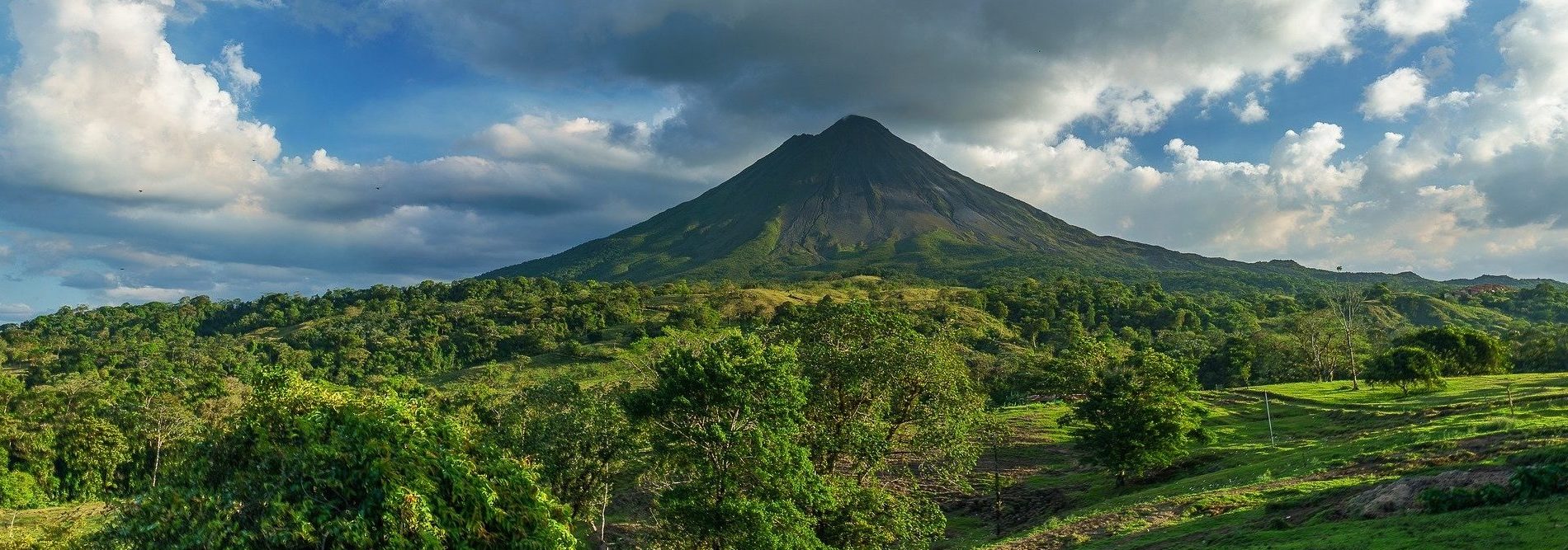 Ein Vulkan in der Destination Sarchí, Costa Rica.
